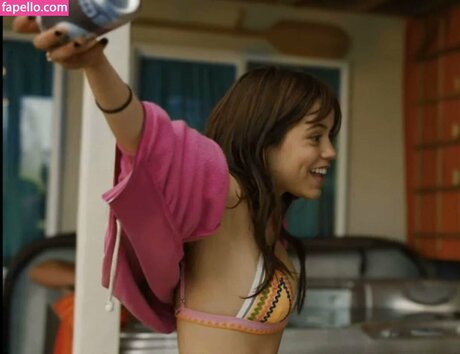 Jenna Ortega onlyfans sex leaks