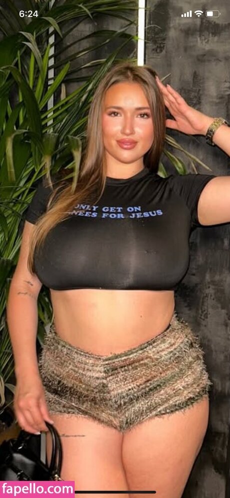 Sofya 2222 naked only fans