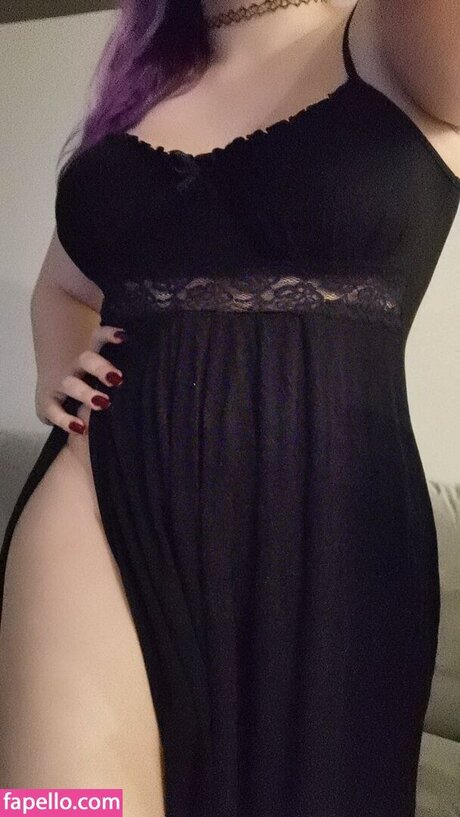 Alys Nox onlyfans model images