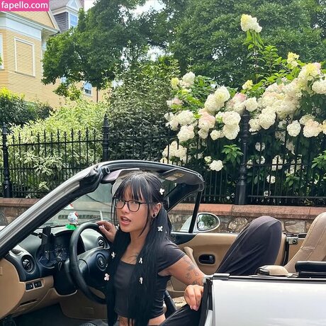 hellbabylexi onlyfans content