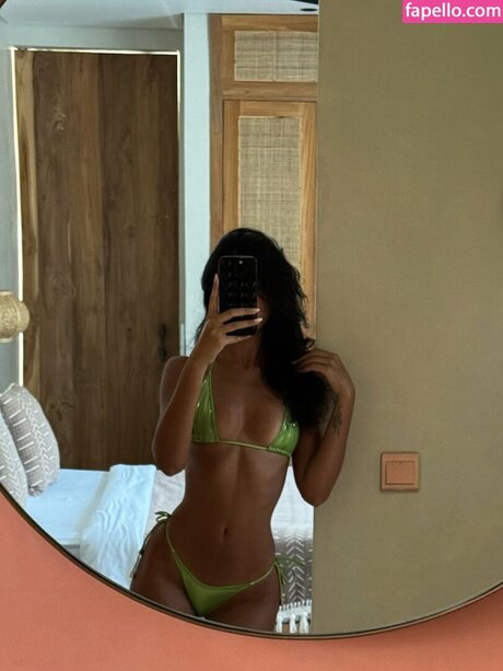 Iffat Marash naked onlyfans