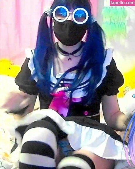 LittleNiiVT onlyfans naked leaked