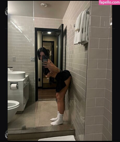 sophiakellyy onlyfans explicit content