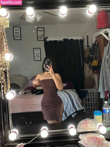 iam stphi onlyfans boobs