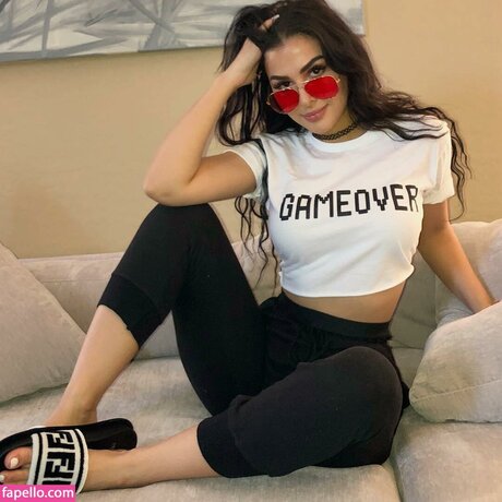 Alia Shelesh onlyfans nude photos