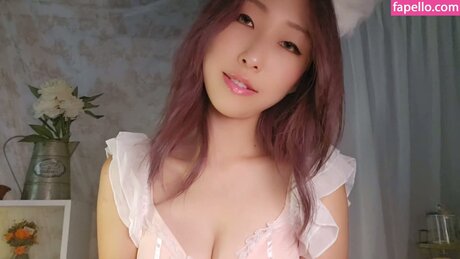 Nalbi ASMR feet onlyfans