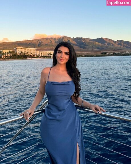 Zenoviajafar nude only fans