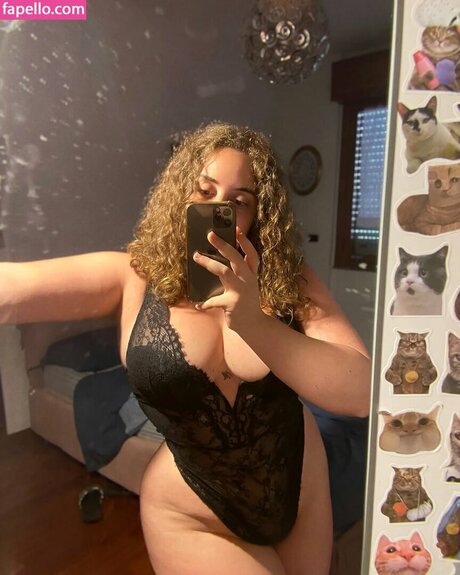 Elisabetta Rossi onlyfans leak ass