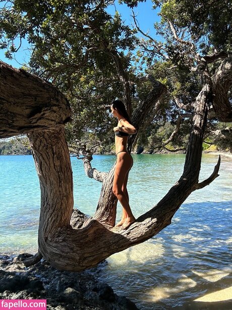 Req Cassadventures onlyfans model images