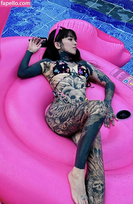 Angelie Pench onlyfans strip tease