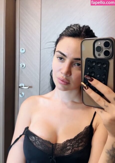 Ece Ronay naked leaked onlyfans