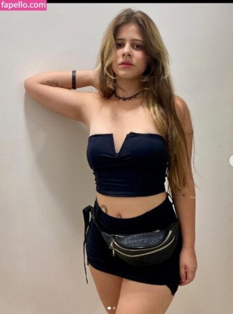 Julia Carolina onlyfans nude leaks