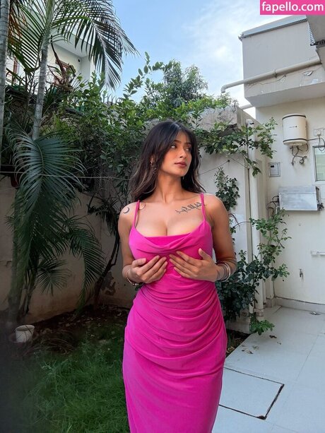 Shambhavi Singh onlyfans desnuda
