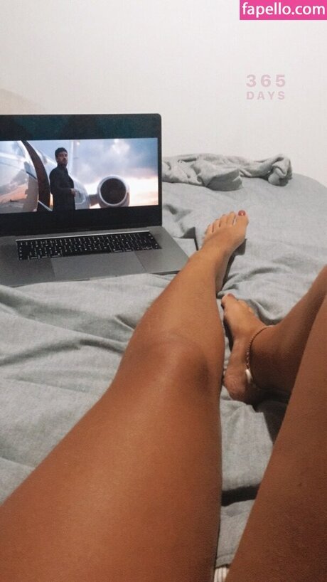 male onlyfans naked print