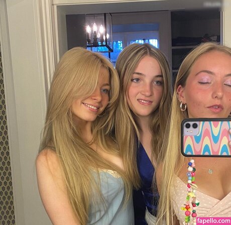 Clementine Vaughn leaked onlyfans.