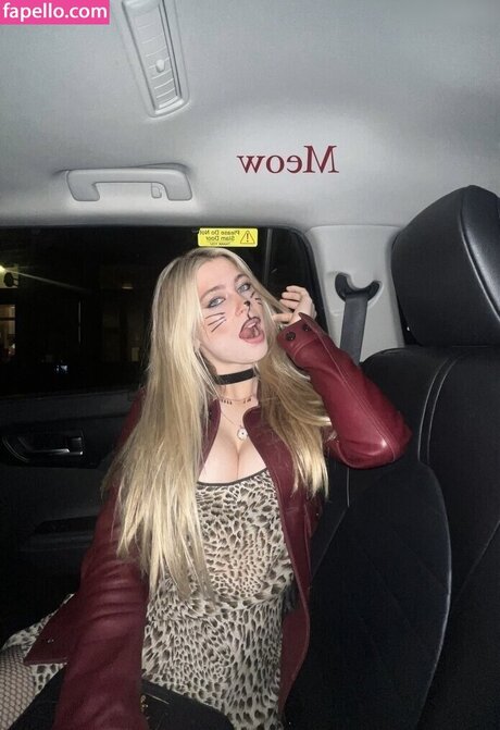 Clementine Vaughn tits onlyfans