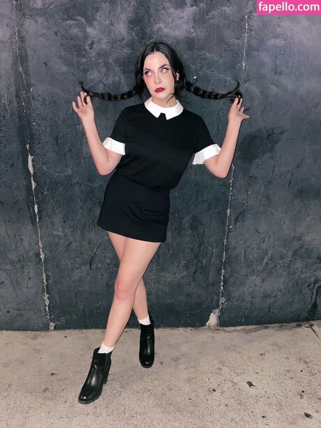 college student onlyfans art xxx self-portrait