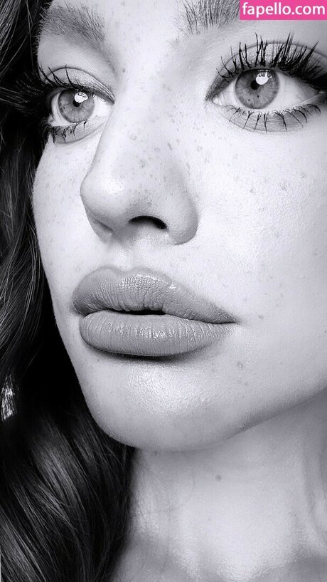 influesii753 nudes onlyfans leaks