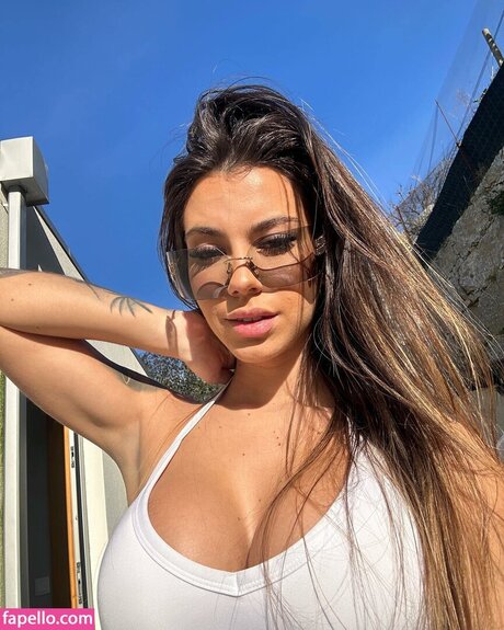 Carly Santos onlyfans explicit content