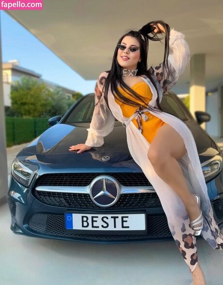 bestebarkut onlyfans leak ass