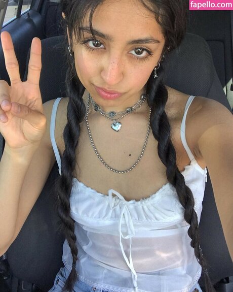 Aislinn Ritchie onlyfans leak fuck