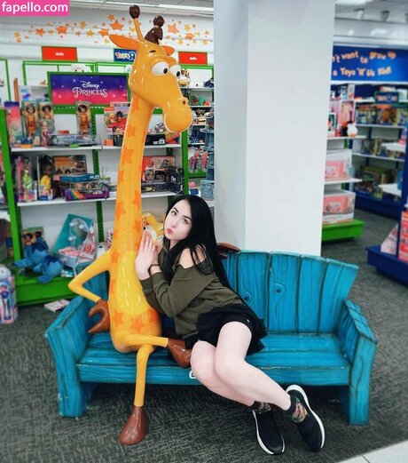 Amy Roberts onlyfans nude porn