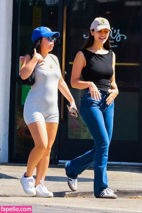 Caylee Cowan nude only fans