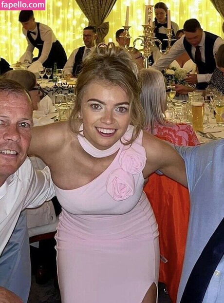 Zoe Clarke onlyfans xxx