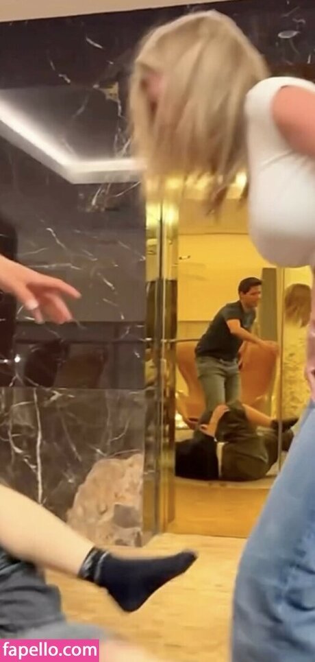 Zoe Clarke hot onlyfans