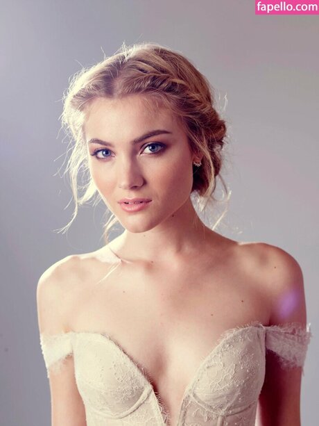 Skyler Samuels onlyfans naked
