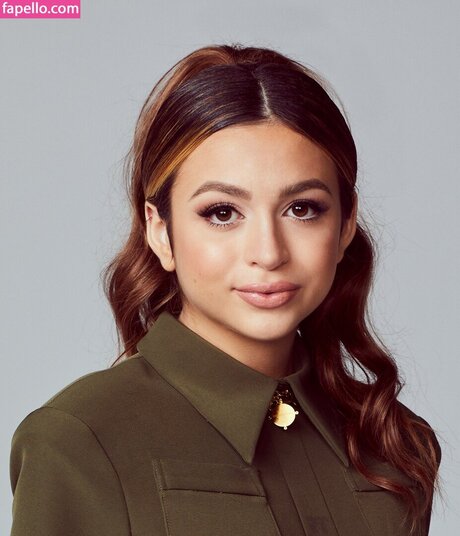 Josie Totah onlyfans leakes