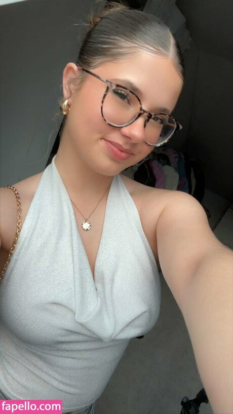 blonde pregnant onlyfans art naked scan