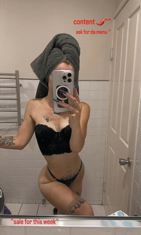 Alecia Rose tits onlyfans