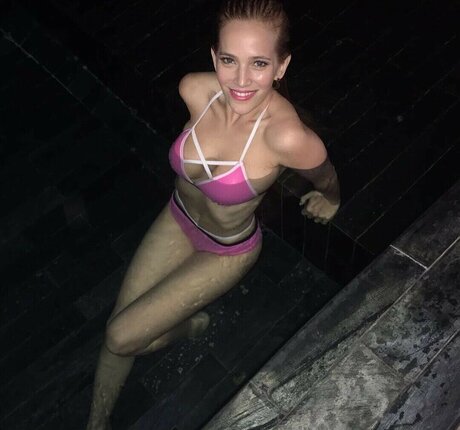 natural girls onlyfans best portrait