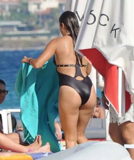 Hande Er el nudes only fans