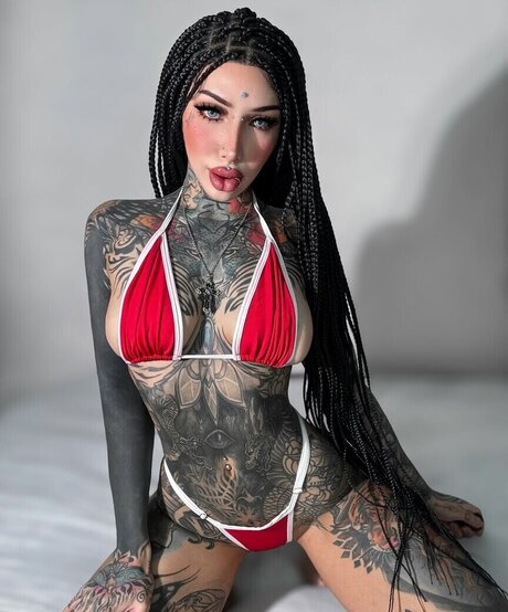 natural ebony onlyfans exclusive self-portrait