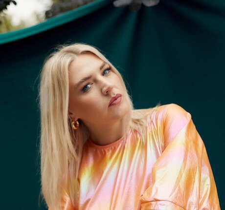 Rebecca Lucy Taylor hot onlyfans