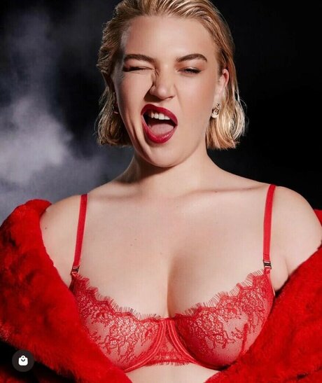 Rebecca Lucy Taylor leak onlyfans nude