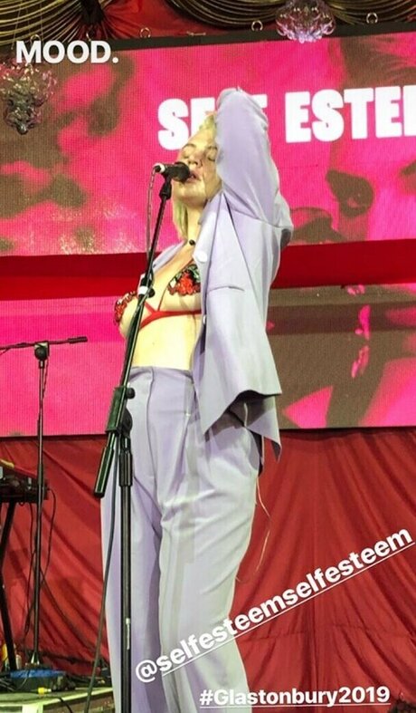 Rebecca Lucy Taylor onlyfans desnuda