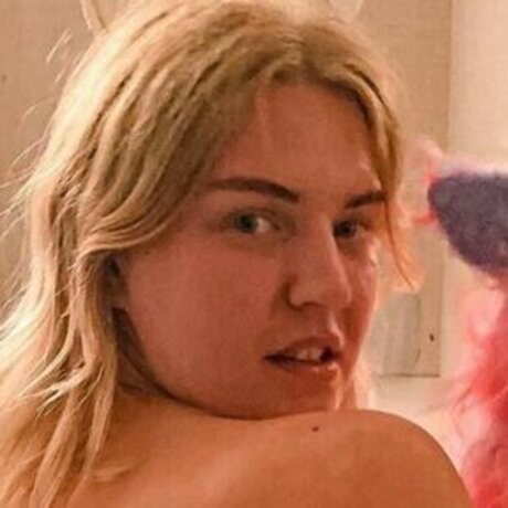 Rebecca Lucy Taylor onlyfans nudes