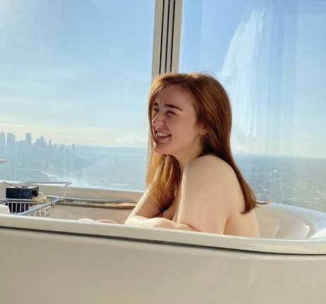 Eleanor Neale onlyfans nude