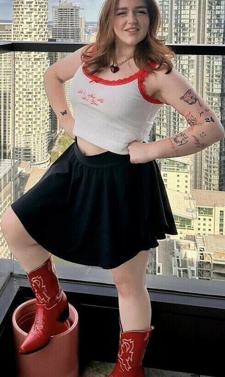 Eleanor Neale onlyfans leaked naked