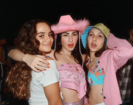 Dylan Troesken onlyfans model photos