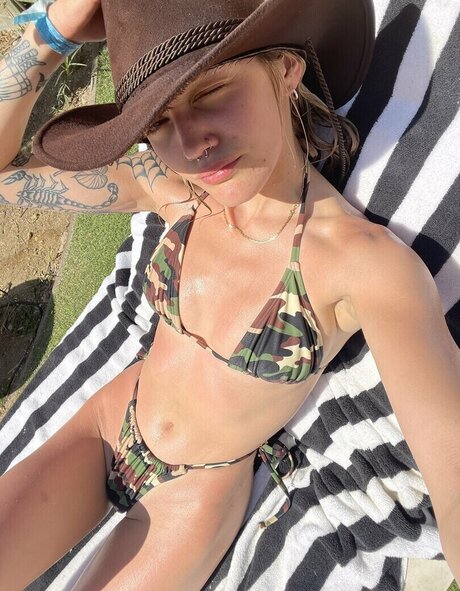 dobbygirlll xxx onlyfans