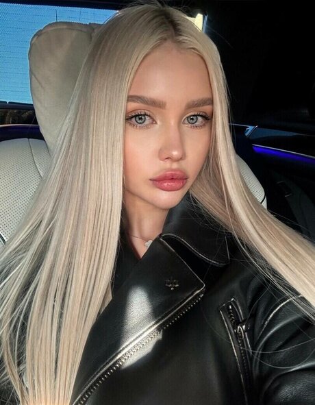 iamvikaap m onlyfans nude leaks