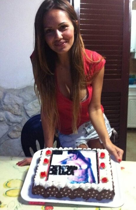 Deborah De Luca only fans review