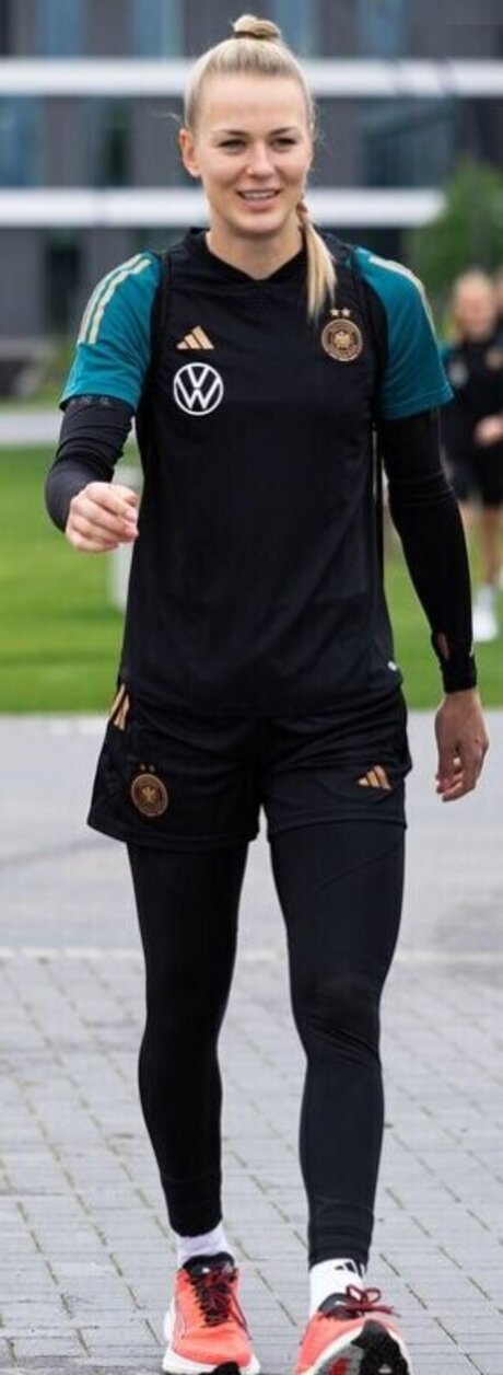 Merle Frohms onlyfans nudes leaks