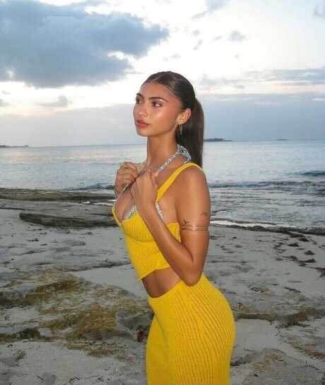 Bella Ramirez onlyfans joi