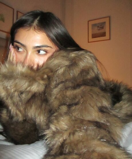 Bella Ramirez onlyfans leak ass