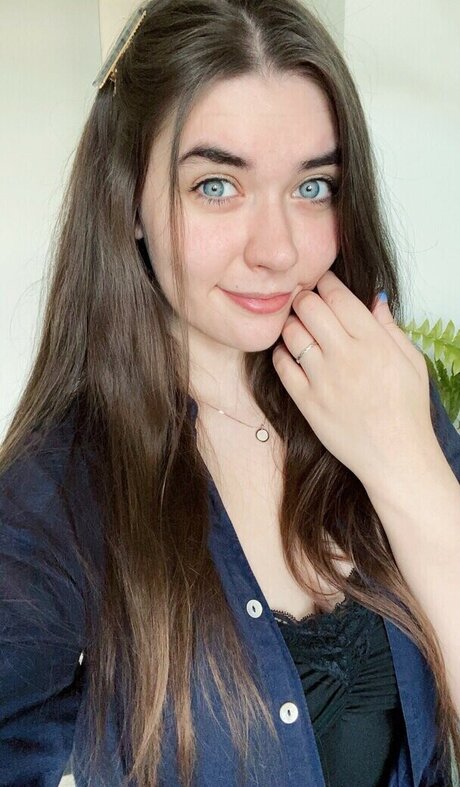 Angelika Seleznova onlyfans leak sex